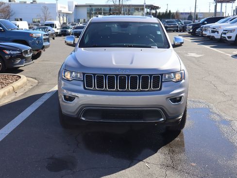 Used 2020 Jeep Grand Cherokee Limited image 15