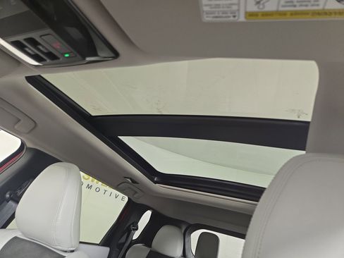 New 2025 Mitsubishi Outlander SE image 22