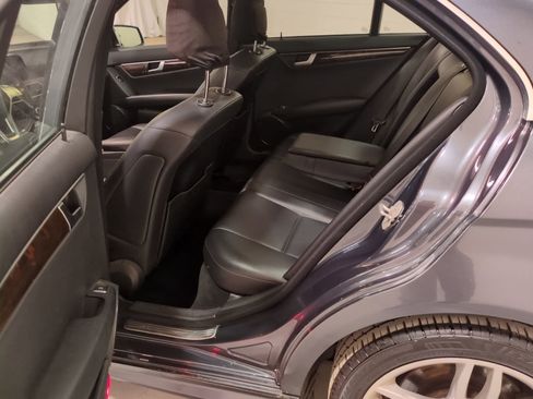 Used 2013 Mercedes-Benz C 300 4MATIC Sedan image 13