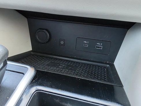 Used 2025 Nissan Pathfinder SL AWD/4WD image 27