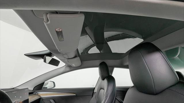 Used 2023 Tesla Model 3 Standard Range RWD image 12