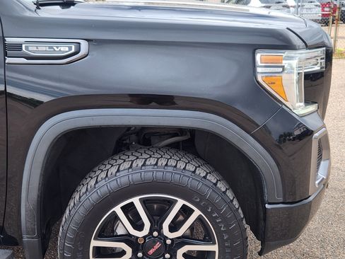Used 2021 GMC Sierra 1500 AT4 w/ AT4 Value Package AWD/4WD image 6