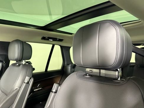 New 2026 Land Rover Range Rover SE AWD/4WD image 13