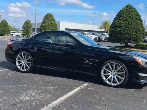 Used 2015 Mercedes-Benz SL 63 AMG image 2