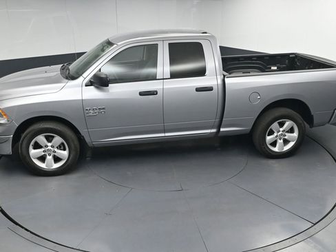 Used 2024 RAM 1500 Classic SLT AWD/4WD image 35