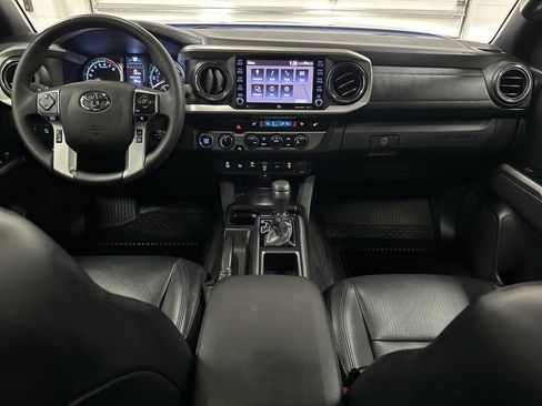 Used 2023 Toyota Tacoma Limited image 21