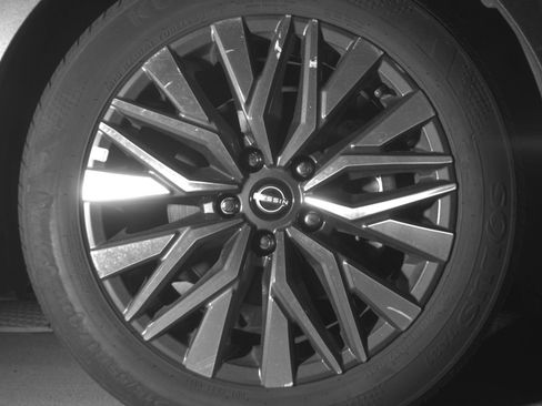 Used 2025 Nissan Altima 2.5 SV image 13