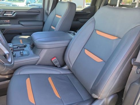 Used 2024 GMC Sierra 1500 AT4 w/ Technology Package image 12