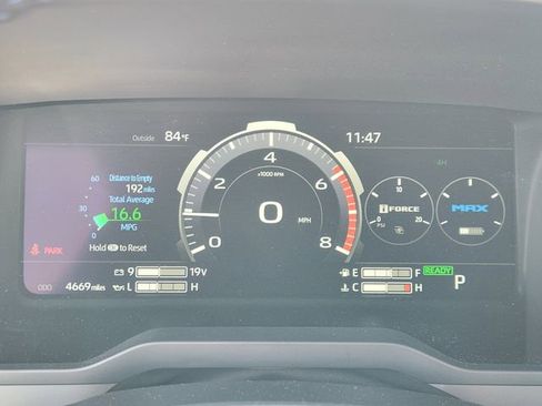 Used 2025 Toyota Sequoia Platinum image 11