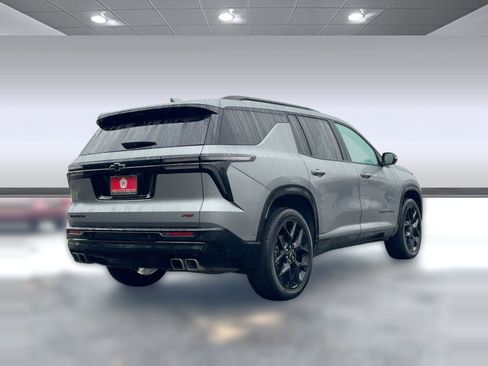 Used 2024 Chevrolet Traverse RS w/ LPO, Floor Liner Package image 9