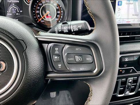 Used 2024 Jeep Wrangler Sport S image 11