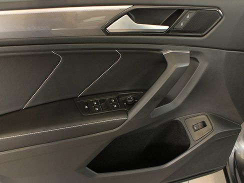 Used 2024 Volkswagen Tiguan SE R-Line image 26