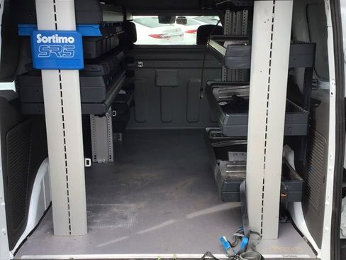 Used 2023 Ford Transit Connect XL image 5