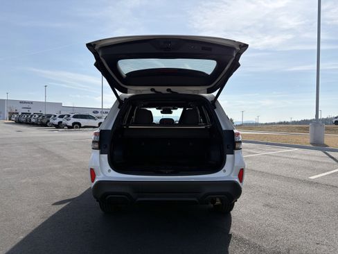 Certified 2025 Subaru Forester Premium w/ Convenience Package #2 image 11