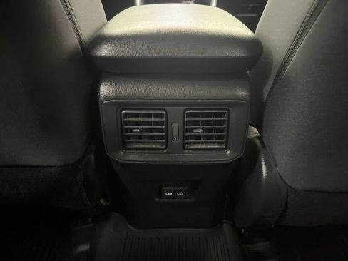 Used 2023 Toyota RAV4 SE w/ Weather & Moonroof Package image 31