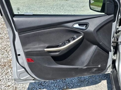 Used 2012 Ford Focus SEL image 24