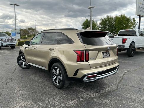 Used 2021 Kia Sorento EX w/ Panoramic Sunroof Package FWD image 5