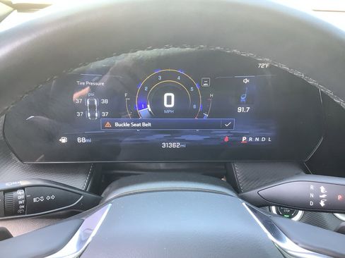 Used 2025 Chevrolet Equinox LT w/ Safety and Technology Package image 13