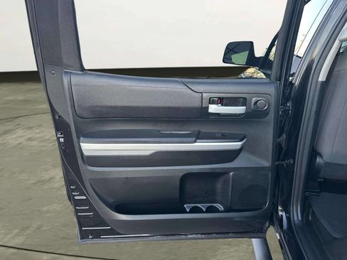 Used 2017 Toyota Tundra SR5 w/ TRD Off Road Package image 15