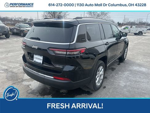 Used 2023 Jeep Grand Cherokee L Limited w/ Luxury Tech Group II image 4