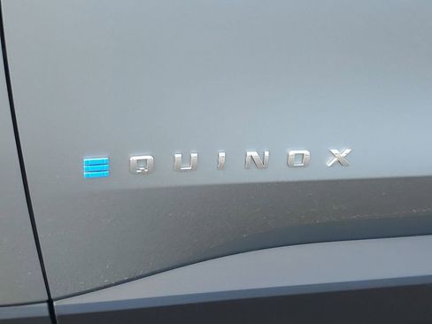 New 2026 Chevrolet Equinox EV LT image 31