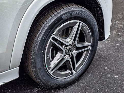 New 2026 Mercedes-Benz GLE 450 4MATIC image 10