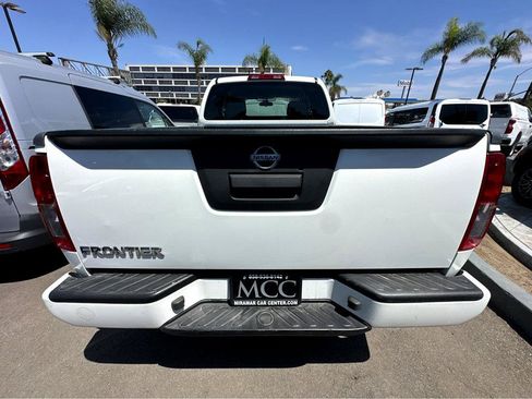 Used 2021 Nissan Frontier S RWD image 5