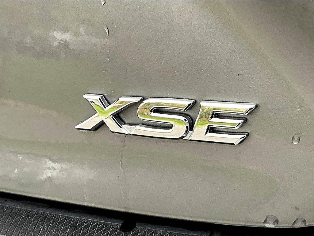 Used 2025 Toyota Camry XSE FWD image 26