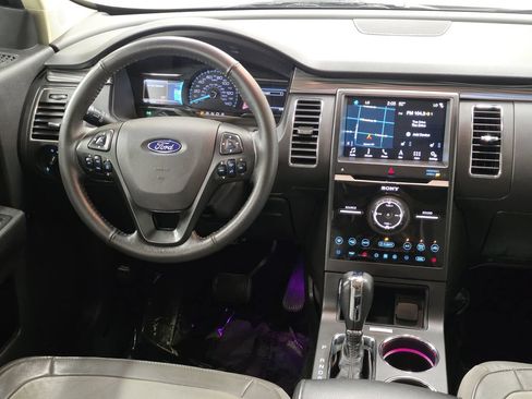 Used 2019 Ford Flex Limited w/ Limited Appearance Package AWD/4WD image 17