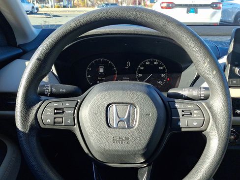 Used 2023 Honda HR-V LX image 18
