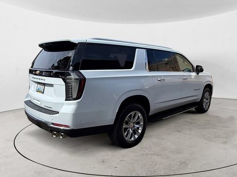 Certified 2026 Chevrolet Suburban Premier w/ Sun And Tow Package AWD/4WD image 5
