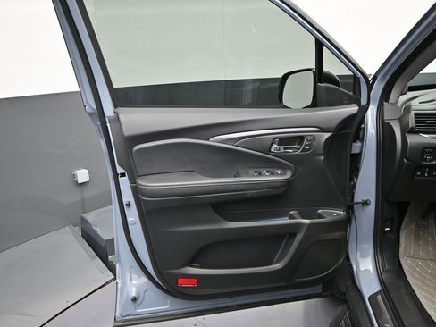 Used 2023 Honda Ridgeline RTL image 12