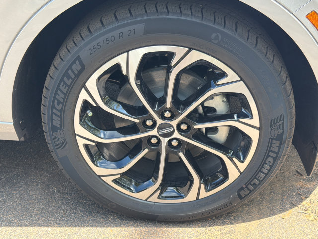 New 2026 Lincoln Nautilus Reserve AWD/4WD image 13