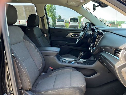 Used 2020 Chevrolet Traverse LT w/ Driver Confidence II Package AWD/4WD image 30