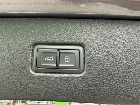 Used 2019 Audi Q7 3.0T Premium w/ Convenience Package AWD/4WD image 36