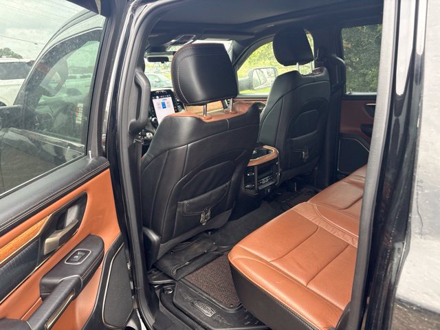 Used 2023 RAM 1500 Limited AWD/4WD image 11