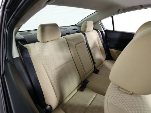 Used 2011 MAZDA MAZDA3 i Touring image 20