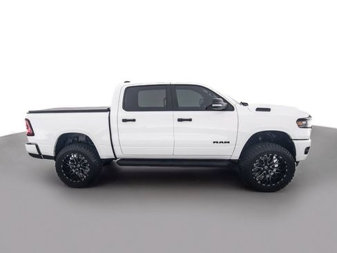 Used 2025 RAM 1500 Big Horn AWD/4WD image 4