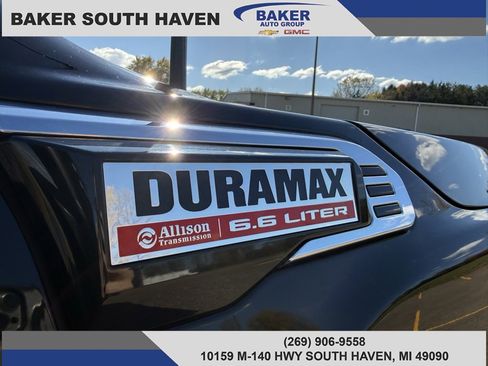 Used 2024 GMC Sierra 2500 Denali w/ Denali Reserve Package image 9