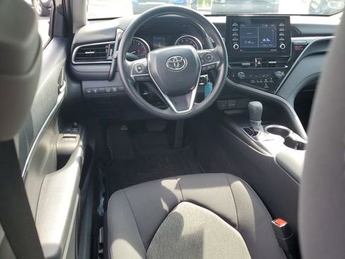 Used 2024 Toyota Camry LE image 10