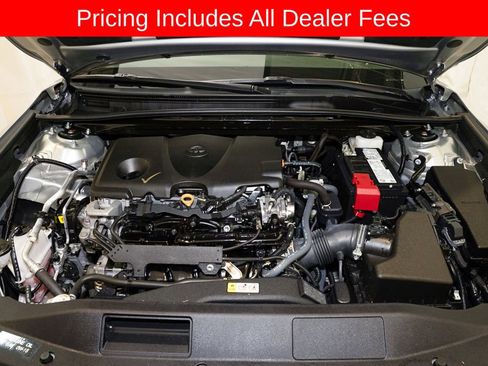 Used 2023 Toyota Camry SE FWD image 17