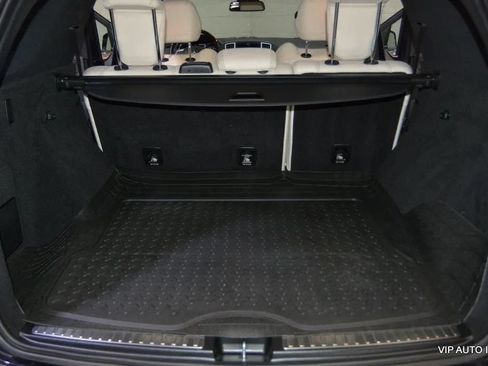 Used 2012 Mercedes-Benz ML 63 AMG 4MATIC image 32