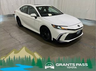 Used 2025 Toyota Camry SE w/ Convenience Package AWD/4WD video 1