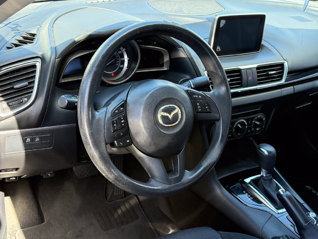 Used 2016 MAZDA MAZDA3 i Sport FWD image 5