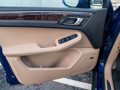 New 2026 Porsche Macan S image 10