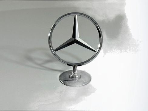 New 2026 Mercedes-Benz S 580e 4MATIC Sedan image 13