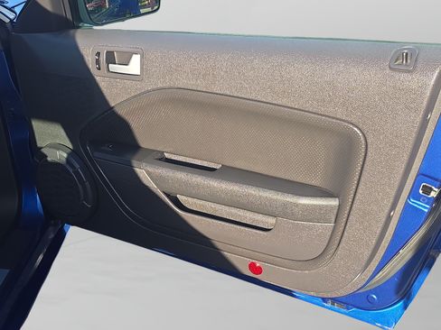 Used 2008 Ford Mustang GT Premium RWD image 16
