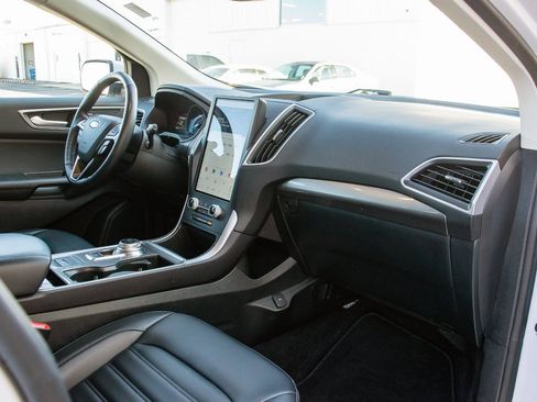 Used 2024 Ford Edge SEL image 36