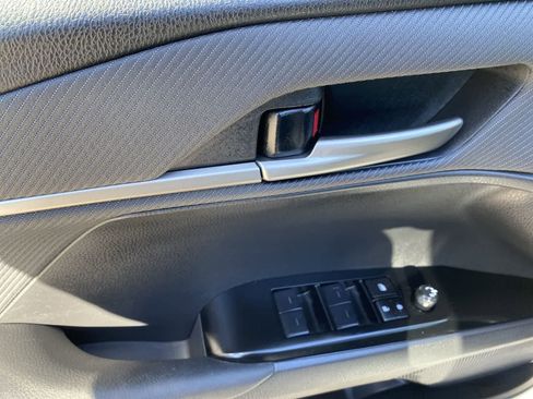Certified 2025 Toyota Camry SE image 23