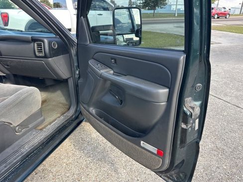 Used 2004 Chevrolet Silverado 1500 LS image 12